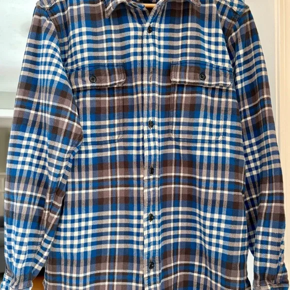 Filson Men’s Plaid Flannel Shirt Size Large - NWOT - Picture 2 of 4